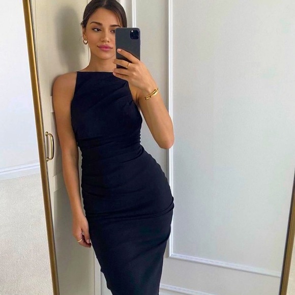 Zara Dresses & Skirts - BLOGGERS FAV ZARA 🎉HOST PICK🎉 BLACK DRAPED DRESS